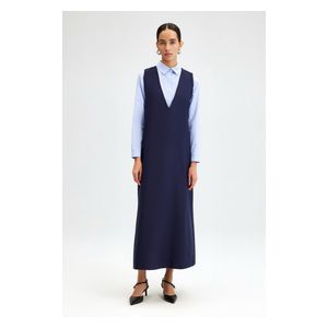 فستان كريب بفتحة على شكل حرف V - أزرق Navy / L