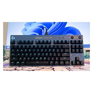  Logitech 097855170767 - Wired Keyboard 