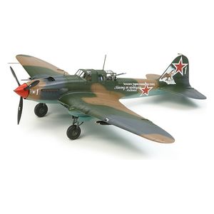  Tamiya Soviet Ground Attacker Ilyushin Il-2 Shturmovik 