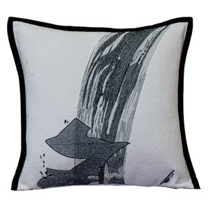  صدف وسادة جرافيكية عصرية باللونين الأبيض والأسود 