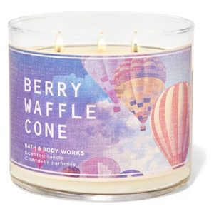  بيري وافل كون شمعة معطرة بثلاث فتائل 411 غم 