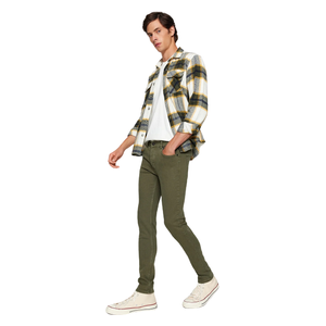 ترينديول مان بنطلون جينز رجالي مصنوع من القماش المرن