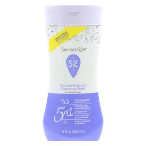  Delicate Blossom Cleansing Wash 266 ml - Summers Eve 