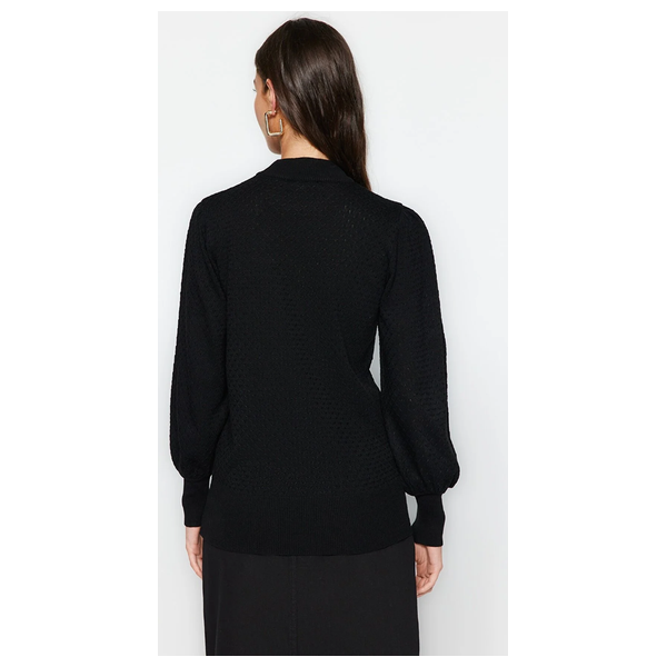 بلوزة نسائية ياقة عالية ترينديول ميلا - اسود