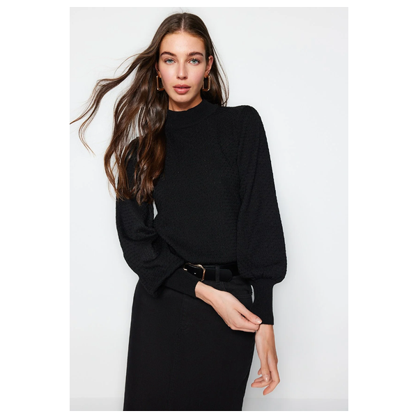 بلوزة نسائية ياقة عالية ترينديول ميلا - اسود