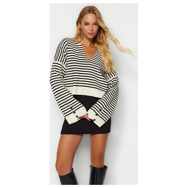 بلوزة نسائية قبة V ترينديول ميلا - اسود وابيض