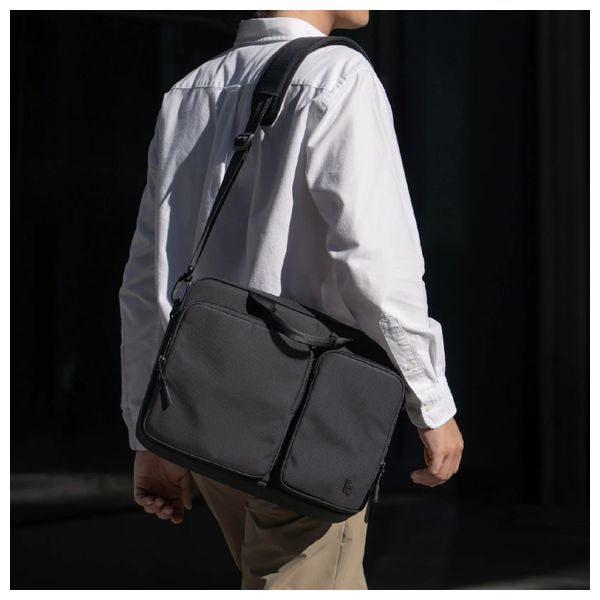 حقيبة لابتوب توم توك - Navigator A33 - بحجم 16 انج - قماش مقاوم للماء - اسود