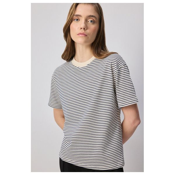 STRIPED BASIC T-SHIRT - Beige / L