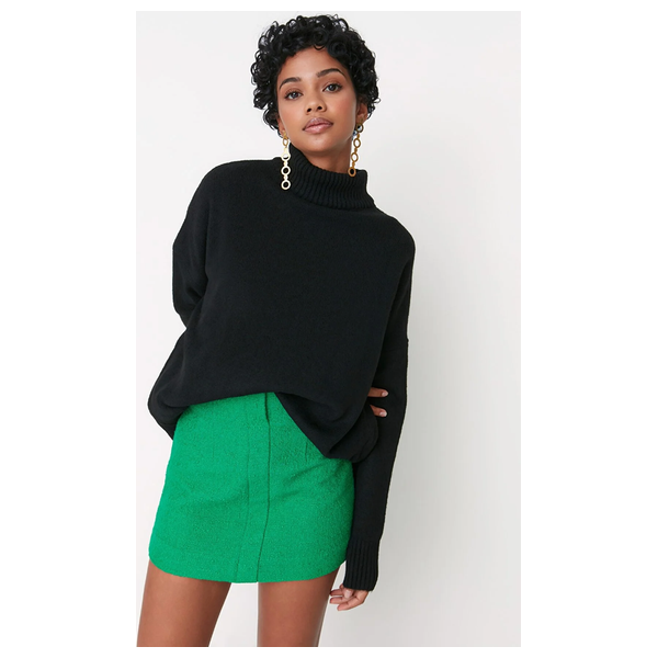 بلوزة نسائية ذات ياقة عالية ترينديول ميلا - اسود