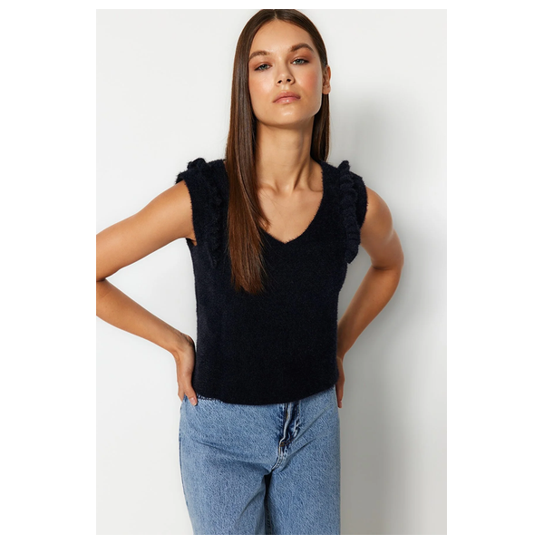 ترينديول ميلا بلوزة بدون اكمام - اسود