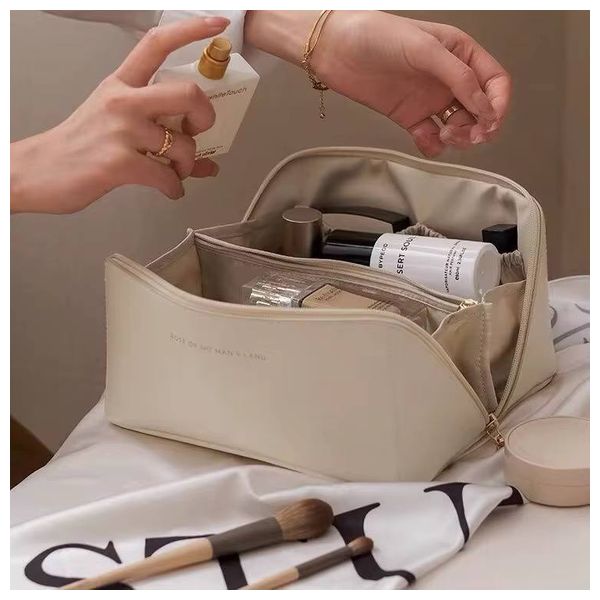 Leather Makeup Bag - Off-White