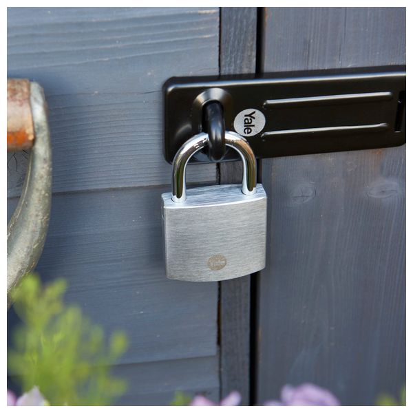  Yale Y120B/60/135/1 - Hardened Brass Chrome Finish Padlock - Silver 