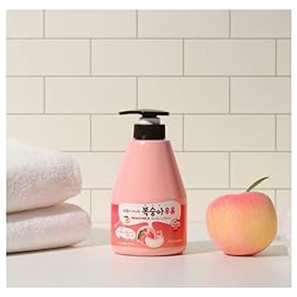 WelCos Peach Milk Body Lotion - Moisturizes & Nourishes Skin, 560g