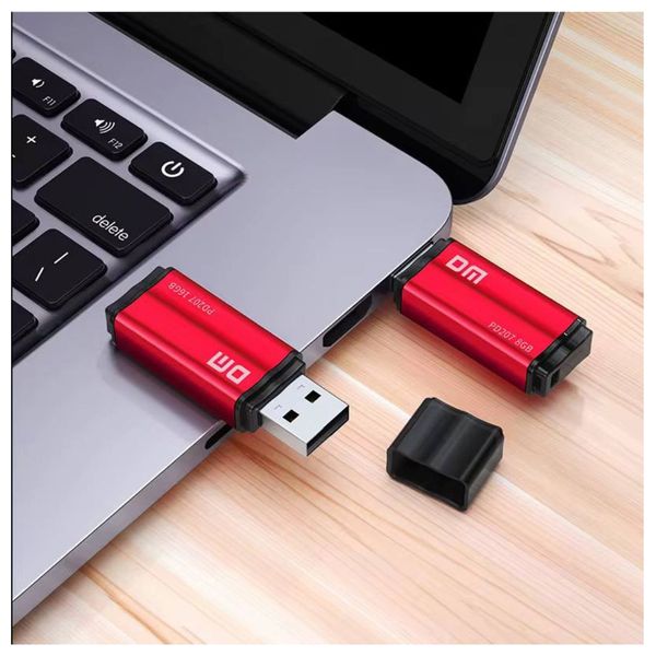  فلاش ميموري دي ام - PD207 - بحجم 4 كيكابايت - احمر 