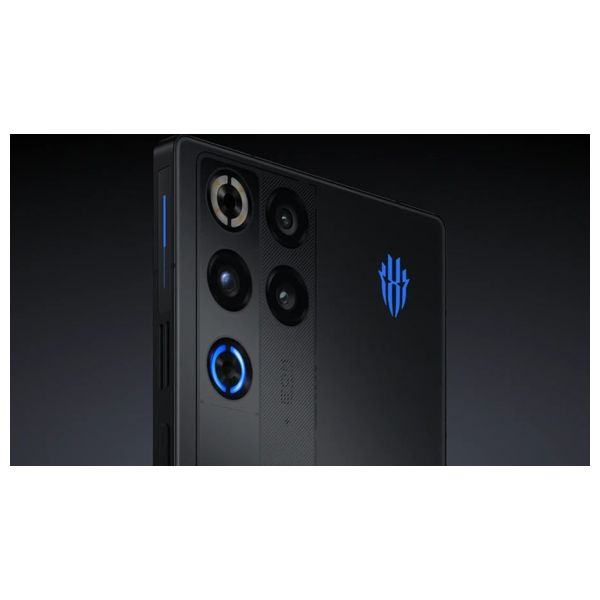 ريدماجيك 11 برو - بشاشة 6.85-انج اموليد معدل التحديث 144 هيرتز - معالج سنابدراجون 8 اليت جيل 5 - بطارية 7500