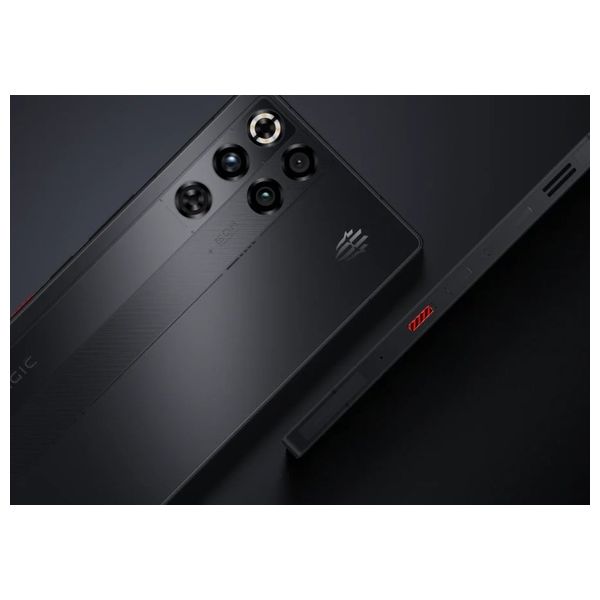 ريدماجيك 11 برو - بشاشة 6.85-انج اموليد معدل التحديث 144 هيرتز - معالج سنابدراجون 8 اليت جيل 5 - بطارية 7500