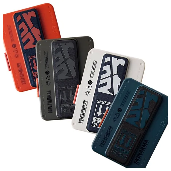 Skinnarma - Magnetic Card Holder with Grip Stand - Red