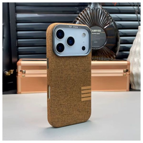  Fashion Case Mobile Cover For iPhone 17 Pro Max - Brown 