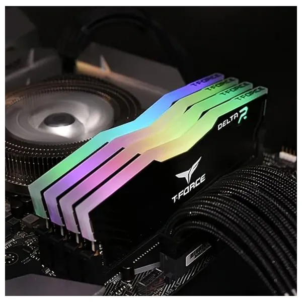  ذاكرة رام تيم كروب تي فورس دلتا - اضاءة RGB - بسعة 16 جيجابايت (2 × 8 جيجابايت) - بتردد 3600 ميجاهرتز - اسود 