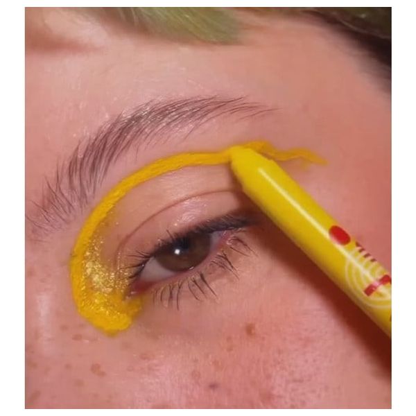 قلم تحديد العيون جل ليزر بليد بيوتي بومب - 05 اصفر 