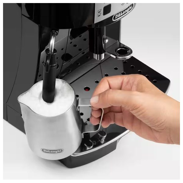  Delonghi ECAM22110B - Coffee Maker - Black 