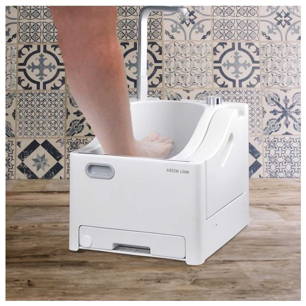 جهاز وضوء محمول جرين لايون - خزان مياه سعة 2.5 لتر - دواسة قدم بدون استخدام اليدين لسهولة الاستخدام - بطاريتان بقوة 1800 مللي أمبير في الساعة لتشغيل يدوم طويلاً - أبيض