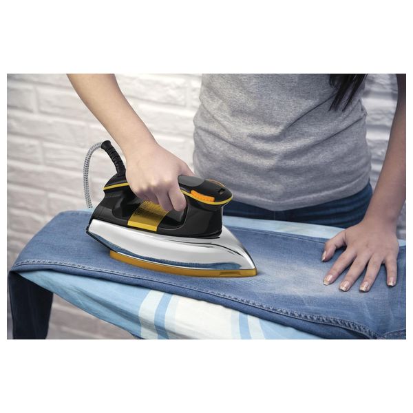  Black & Decker F550-B5 - Steam Iron - 1200W - Black 