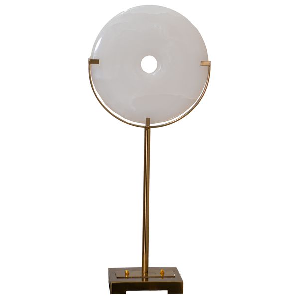  صدف قرص زخرفي صغير مستوحى من الهدوء الحديث على حامل نحاسي - D52B - ابيض لؤلؤي 