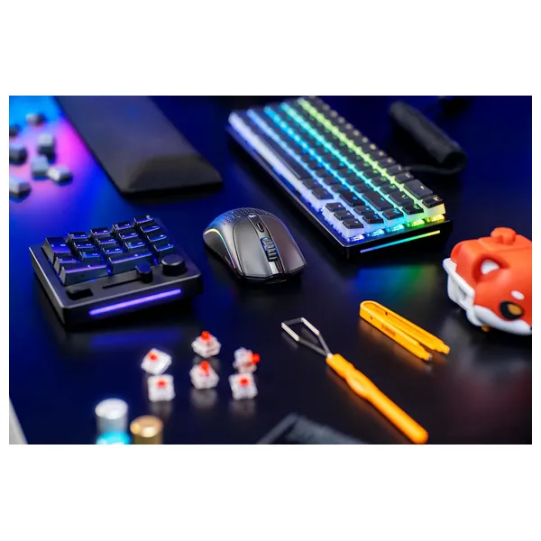  Glorious - Wireless Gaming Mouse - Bluetooth 5.2 - 210-Hour Battery Life - Black 