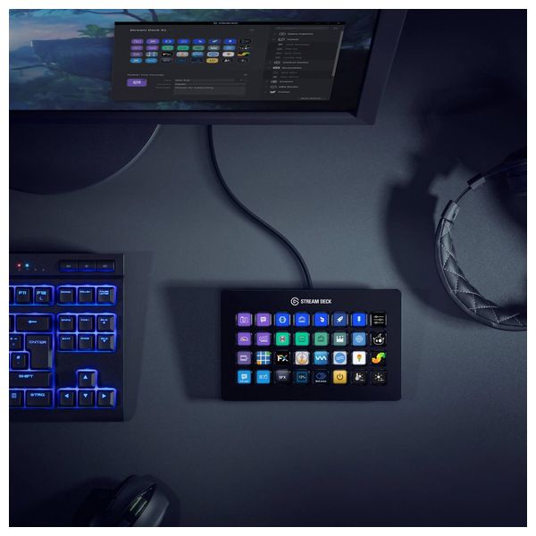  Elgato Stream Deck XL Stream Control Panel - 32 Customizable LCD Keys - For Streaming and Live Production Control - Includes Magnetic Mount 