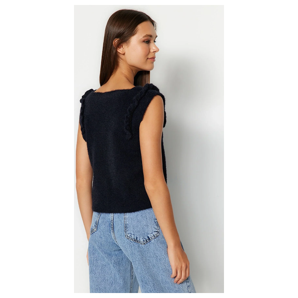 ترينديول ميلا بلوزة بدون اكمام - اسود