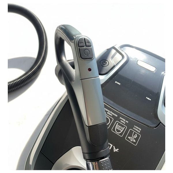  Almateen BCMA2700S6BK-CH - Bagged Vacuum Cleaner - 2400 Watts - 6 Liters - Black 