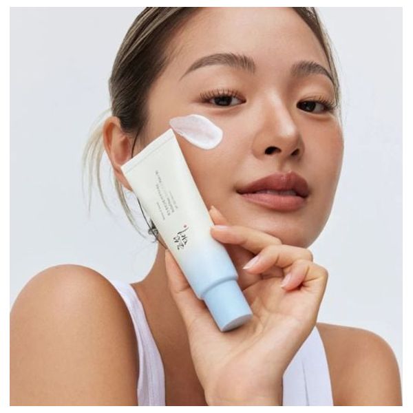  بيوتي اوف جوسون ريليف صن أكوا فريش واقي شمس بخلاصة الأرز وفيتامين ب5 (SPF50+ PA++++) - 50 مل 