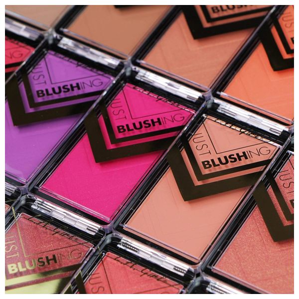  L.A. Girl Just Blushing Powder Blush - Just Pinched 