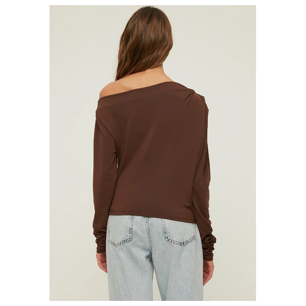 ترينديول ميلا بلوزة منسوجة بياقة غير متماثلة - بني