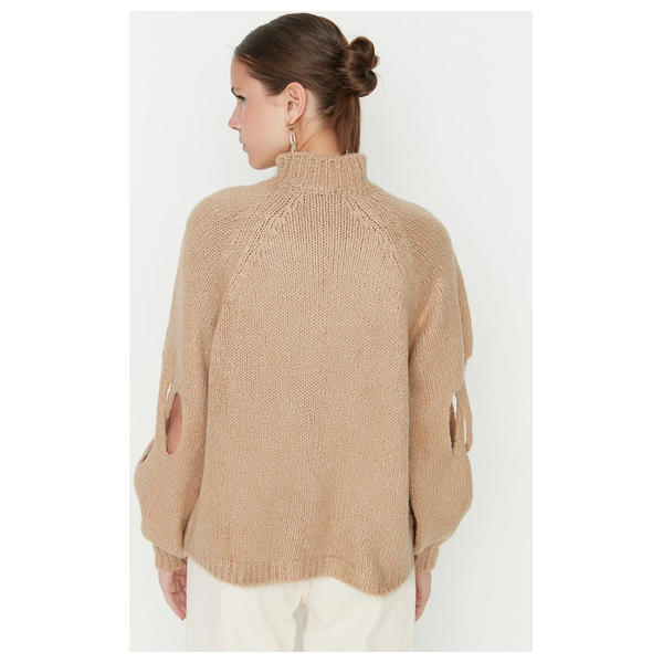 كنزة نسائي قبة عالية ترينديول ميلا - بيجي