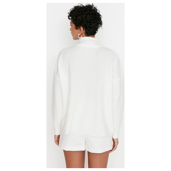 بلوزة نسائية مع سحاب ترينديول ميلا - ابيض