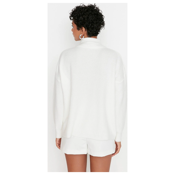 بلوزة نسائية مع سحاب ترينديول ميلا - ابيض