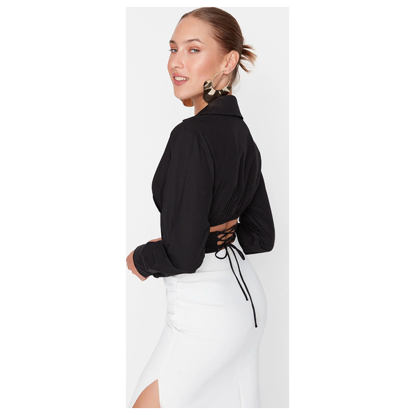 ترينديول ميلا قميص بوبلين مبطن بقصة ضيقة - اسود