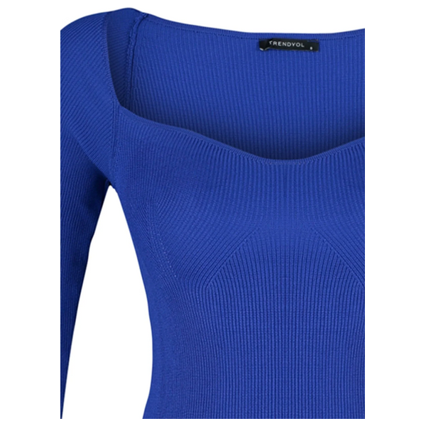 Trendyolmilla Heart Collar Knitwear Sweater - Blue