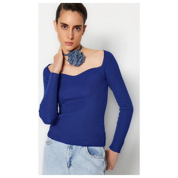 Trendyolmilla Heart Collar Knitwear Sweater - Blue