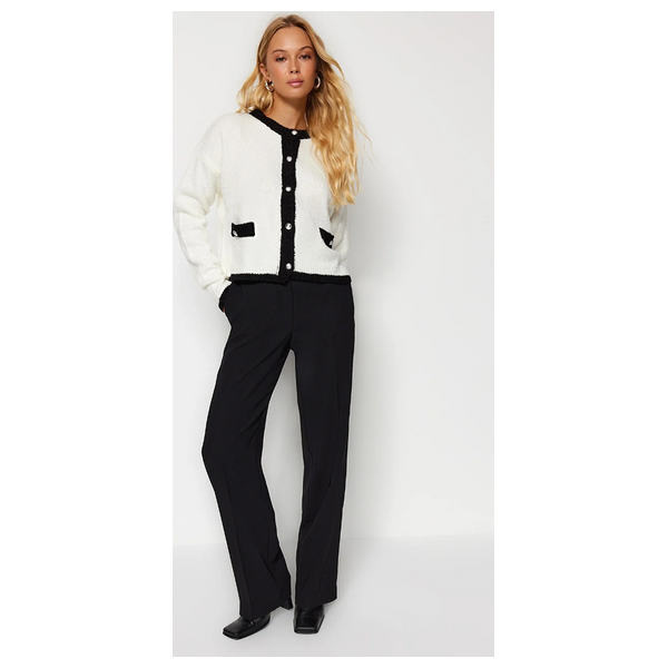 ترينديول ميلا كارديجان منسوج بخيوط بوكليه - أبيض