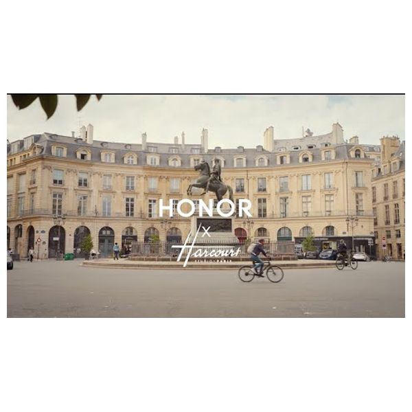  هونر 200 - دبل سيم - 256/12 كيكابايت + مطارة رياضية + قاعدة موبايل 