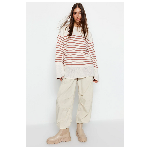 ترينديول ميلا سترة مخططة واسعة - بيجي فاتح