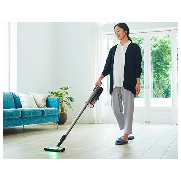 Hitachi PV-XL2K - Rechargeable Bagless Vacuum Cleaner - Champagne Gold