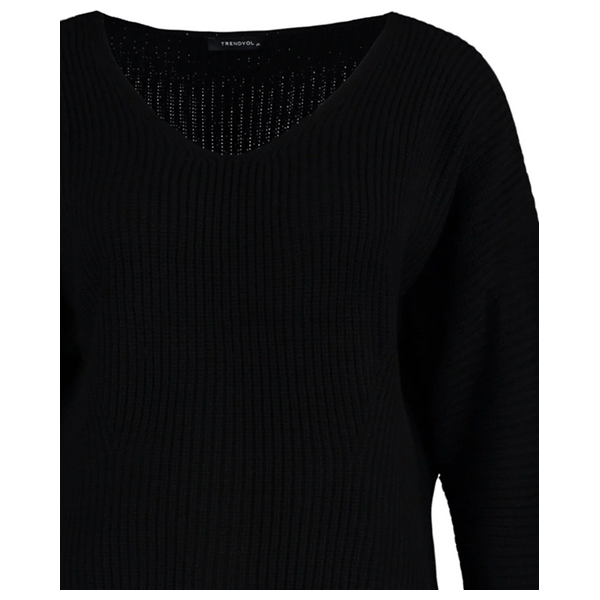 سترة ترينديول كيرف منسوجة برقبة على شكل حرف V وأكتاف منسدلة - اسود